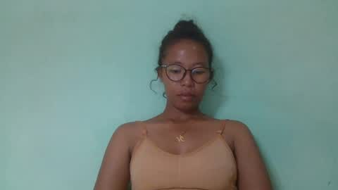 Snapshot of noellah chatting on March 3, 2025, 9:44 am noellah online show from March 3, 2025, 9:44 am