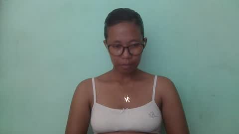 Snapshot of noellah chatting on March 4, 2025, 12:55 pm noellah online show from March 4, 2025, 12:55 pm