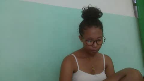 Snapshot of noellah chatting on March 5, 2025, 12:44 pm noellah online show from March 5, 2025, 12:44 pm