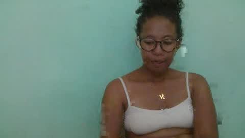 Snapshot of noellah chatting on March 5, 2025, 4:46 pm noellah online show from March 5, 2025, 4:46 pm