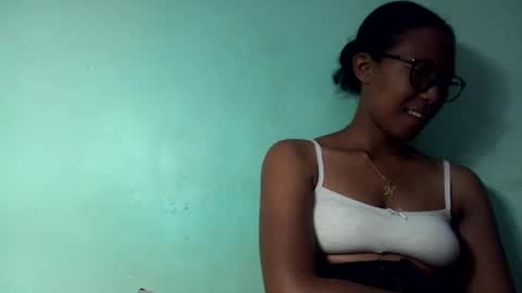 Snapshot of noellah chatting on March 11, 2025, 12:39 pm noellah online show from March 11, 2025, 12:39 pm