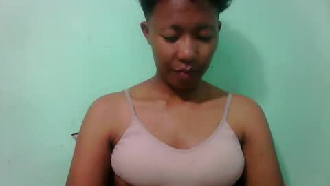 Snapshot of noellah chatting on September 17, 2025, 6:53 pm noellah online show from September 17, 2025, 6:53 pm