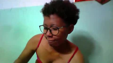 Snapshot of noellah chatting on September 30, 2025, 7:35 am noellah online show from September 30, 2025, 7:35 am