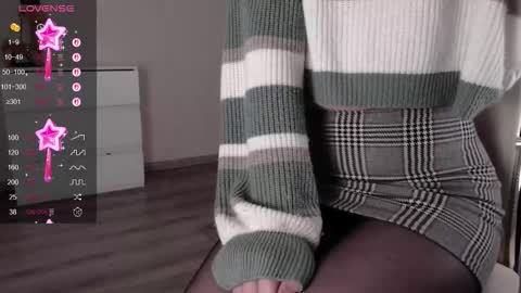 Snapshot of noelleneptune chatting on September 13, 2025, 10:26 am noelleneptune online show from September 13, 2025, 10:26 am