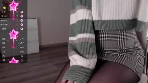 Snapshot of noelleneptune chatting on September 15, 2025, 12:27 pm noelleneptune online show from September 15, 2025, 12:27 pm