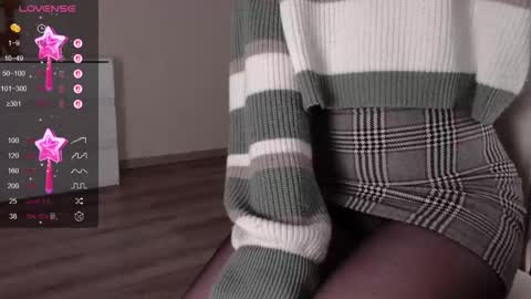 Snapshot of noelleneptune chatting on October 16, 2025, 4:57 am noelleneptune online show from October 16, 2025, 4:57 am