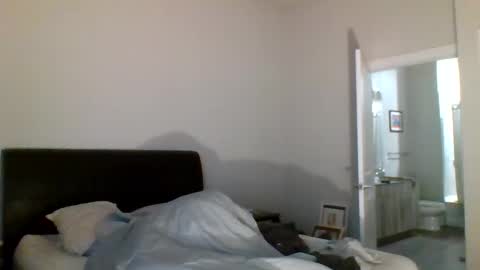 Snapshot of noelng3 chatting on November 26, 2025, 8:59 am noelng3 online show from November 26, 2025, 8:59 am