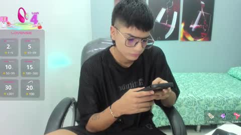 Snapshot of noha_scott chatting on March 11, 2025, 10:53 pm Noha Scott online show from March 11, 2025, 10:53 pm