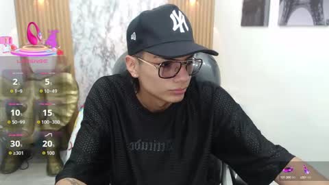 Snapshot of noha_scott chatting on September 9, 2025, 6:18 pm Noha Scott online show from September 9, 2025, 6:18 pm