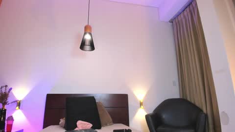 Nora Da Silva online show from December 10, 2024, 3:41 am