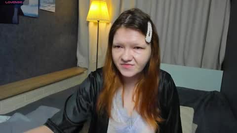 Snapshot of nora_lovvv chatting on October 26, 2025, 10:10 am Nora online show from October 26, 2025, 10:10 am