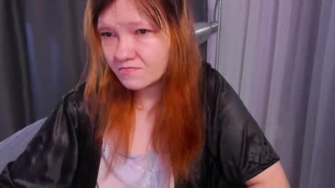 Snapshot of nora_lovvv chatting on October 30, 2025, 10:06 am Nora online show from October 30, 2025, 10:06 am