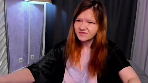 Snapshot of nora_lovvv chatting on November 8, 2025, 10:15 am Nora online show from November 8, 2025, 10:15 am