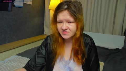 Snapshot of nora_lovvv chatting on November 22, 2025, 10:14 am Nora online show from November 22, 2025, 10:14 am