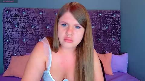 Snapshot of norabigas chatting on February 11, 2025, 10:18 pm Nora online show from February 11, 2025, 10:18 pm