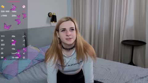 Elina online show from November 10, 2025, 10:14 am