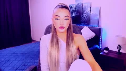 Snapshot of norasun chatting on November 9, 2025, 8:29 pm NoraSun online show from November 9, 2025, 8:29 pm