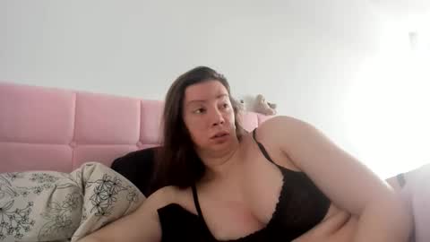 Snapshot of nortar9766 chatting on December 15, 2025, 7:40 pm Emily snow online show from December 15, 2025, 7:40 pm