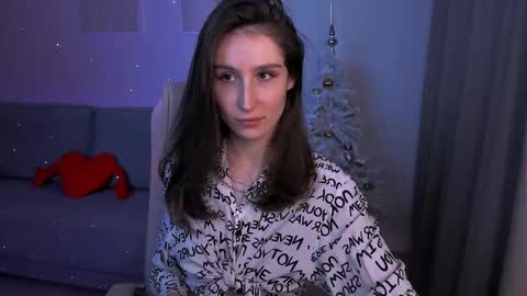 Snapshot of north_valkyrie chatting on February 13, 2025, 9:06 pm Hazel online show from February 13, 2025, 9:06 pm