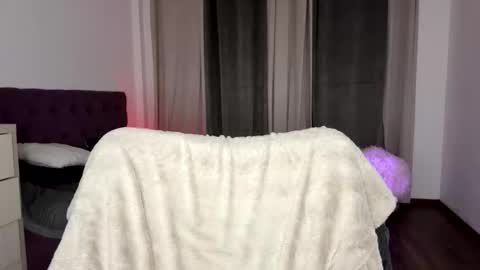 Snapshot of notamericanpie23 chatting on November 4, 2025, 2:21 am Tina online show from November 4, 2025, 2:21 am