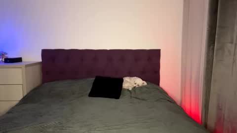 Snapshot of notamericanpie23 chatting on November 8, 2025, 8:51 pm Tina online show from November 8, 2025, 8:51 pm