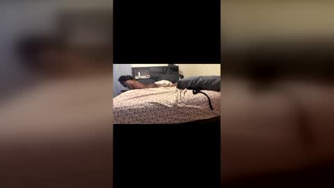 Snapshot of noturaveragemilf chatting on December 2, 2025, 10:53 am noturaveragemilf online show from December 2, 2025, 10:53 am