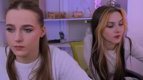 Nova online show from September 19, 2025, 8:38 am