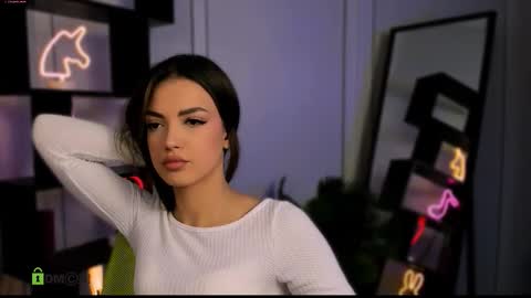 Nova online show from October 8, 2025, 7:00 pm