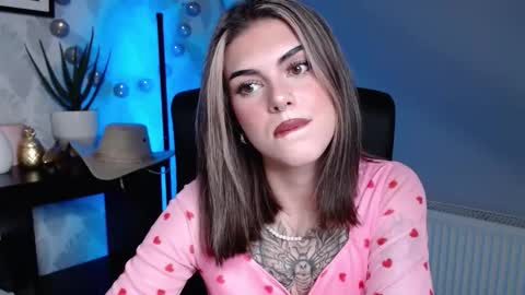 Nova online show from October 16, 2025, 5:52 am