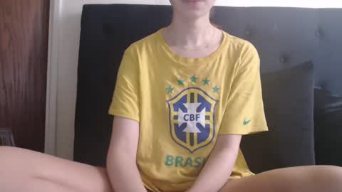 Snapshot of novafrey chatting on February 27, 2025, 6:42 pm Olivia online show from February 27, 2025, 6:42 pm