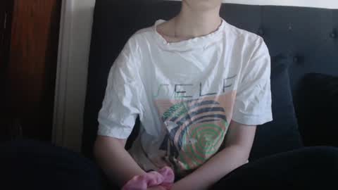 Snapshot of novafrey chatting on March 9, 2025, 1:04 pm Olivia online show from March 9, 2025, 1:04 pm