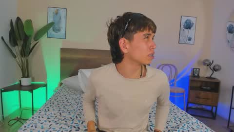 NovayBrian online show from November 17, 2025, 4:51 am