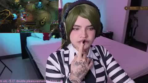 Goth Darling online show from October 10, 2025, 5:28 am