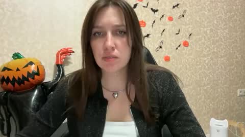 Snapshot of nuitblanche_vibes chatting on October 17, 2025, 6:16 am nuitblanche_vibes online show from October 17, 2025, 6:16 am