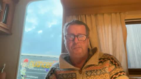 Snapshot of nurod chatting on November 30, 2025, 4:22 pm nurod online show from November 30, 2025, 4:22 pm