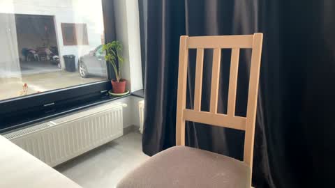 Nicol online show from November 24, 2025, 1:55 pm