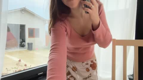 Nicol online show from December 5, 2025, 12:36 pm