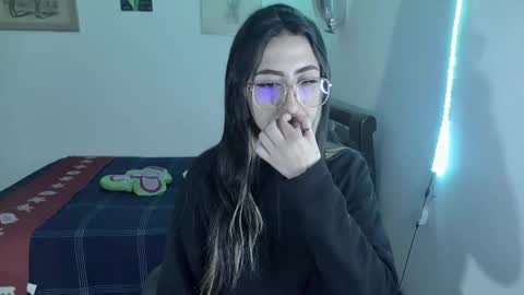 Snapshot of nymph_frida chatting on December 27, 2024, 9:50 am Frida online show from December 27, 2024, 9:50 am