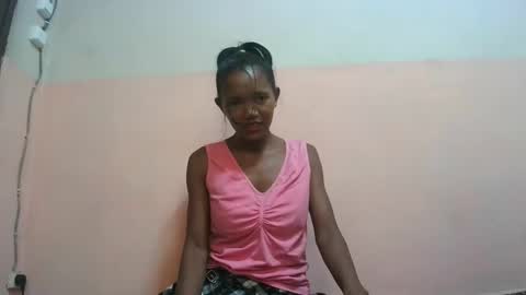 nympholinha online show from February 18, 2025, 12:06 pm