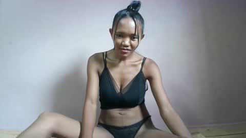 nympholinha online show from February 24, 2025, 10:59 am