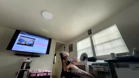 Snapshot of nymphomaticbaby chatting on November 12, 2025, 5:02 pm nymphomaticbaby online show from November 12, 2025, 5:02 pm