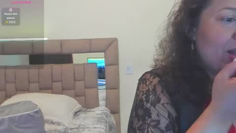 nyomi browm online show from November 11, 2025, 9:42 am