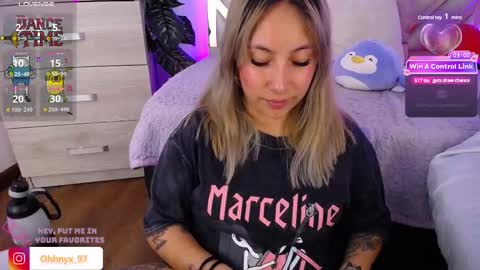 Alex   .    online show from March 9, 2025, 1:56 am