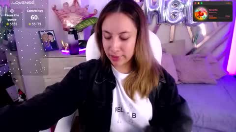 Alex   .    online show from October 7, 2025, 9:34 pm