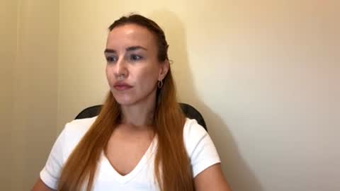 Snapshot of nyxelia_ chatting on October 28, 2025, 8:40 am Anastasia online show from October 28, 2025, 8:40 am