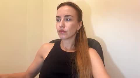 Snapshot of nyxelia_ chatting on November 7, 2025, 8:25 am Anastasia online show from November 7, 2025, 8:25 am