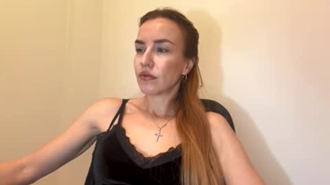 Snapshot of nyxelia_ chatting on November 14, 2025, 8:35 am Anastasia online show from November 14, 2025, 8:35 am