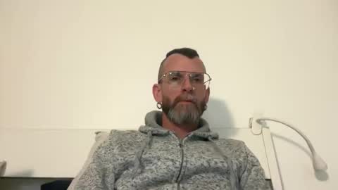 Snapshot of o_johnny_deep_o chatting on November 23, 2025, 11:43 am Jonathan Deep online show from November 23, 2025, 11:43 am