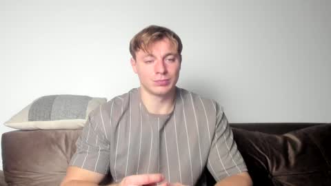 Snapshot of o_r_b_i_t chatting on December 10, 2024, 4:38 pm o_r_b_i_t online show from December 10, 2024, 4:38 pm