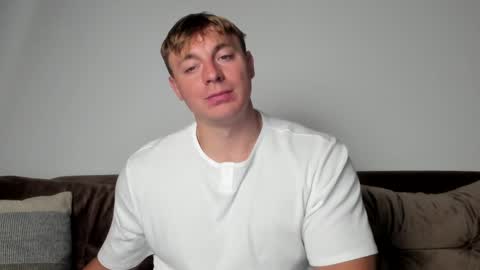 Snapshot of o_r_b_i_t chatting on January 13, 2025, 6:38 pm o_r_b_i_t online show from January 13, 2025, 6:38 pm